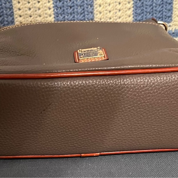 Dooney and Bourke Bag and Card/Coin Case in Elephant - Picture 7 of 10